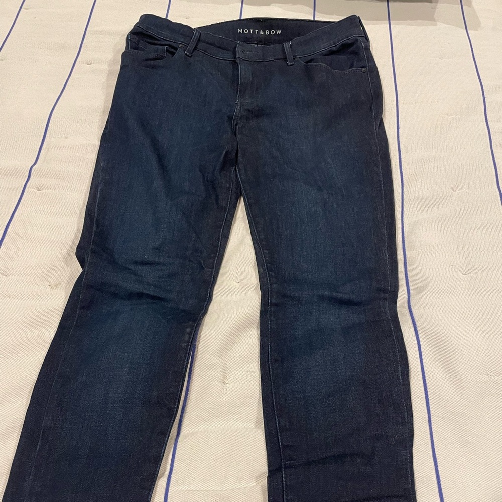 Mott & Bow mid-rise skinny jean